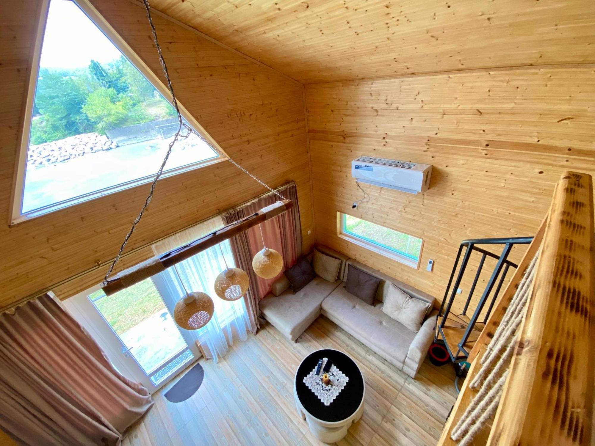 Green House クタイシ エクステリア 写真